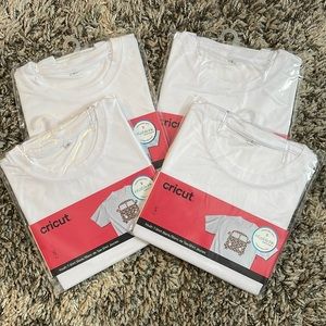 Cricut 4 pack Youth T-Shirt Small 6-8